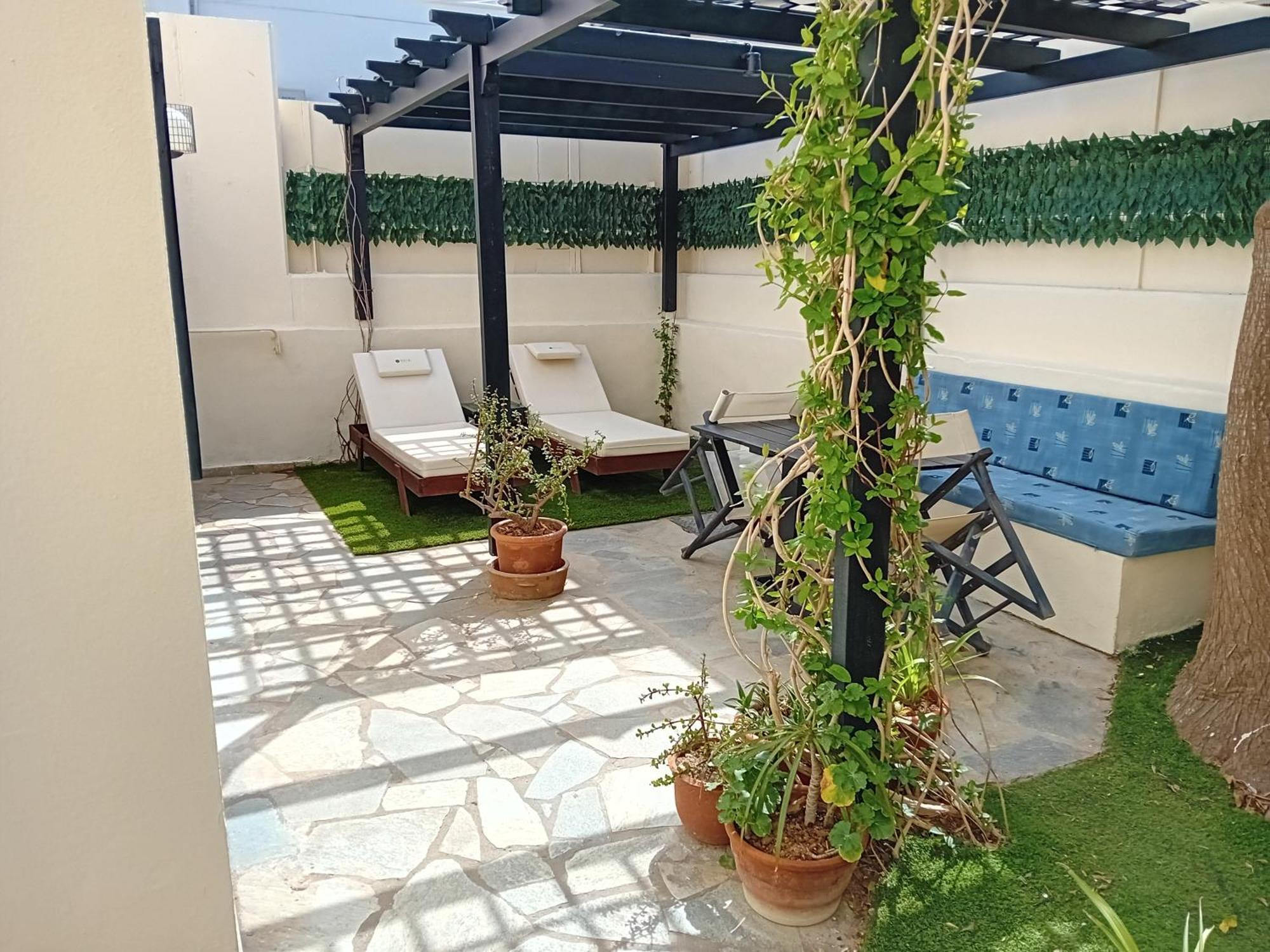 Julies Apartments Kokkini Hani Экстерьер фото